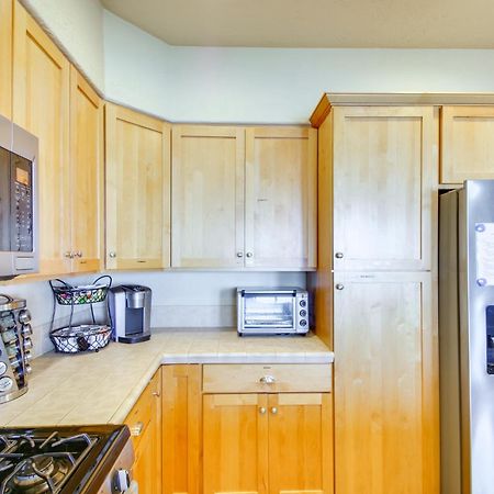 Quiet Waterfront Escape With Hot Tub And Beach Access! Ґолд-Біч Екстер'єр фото