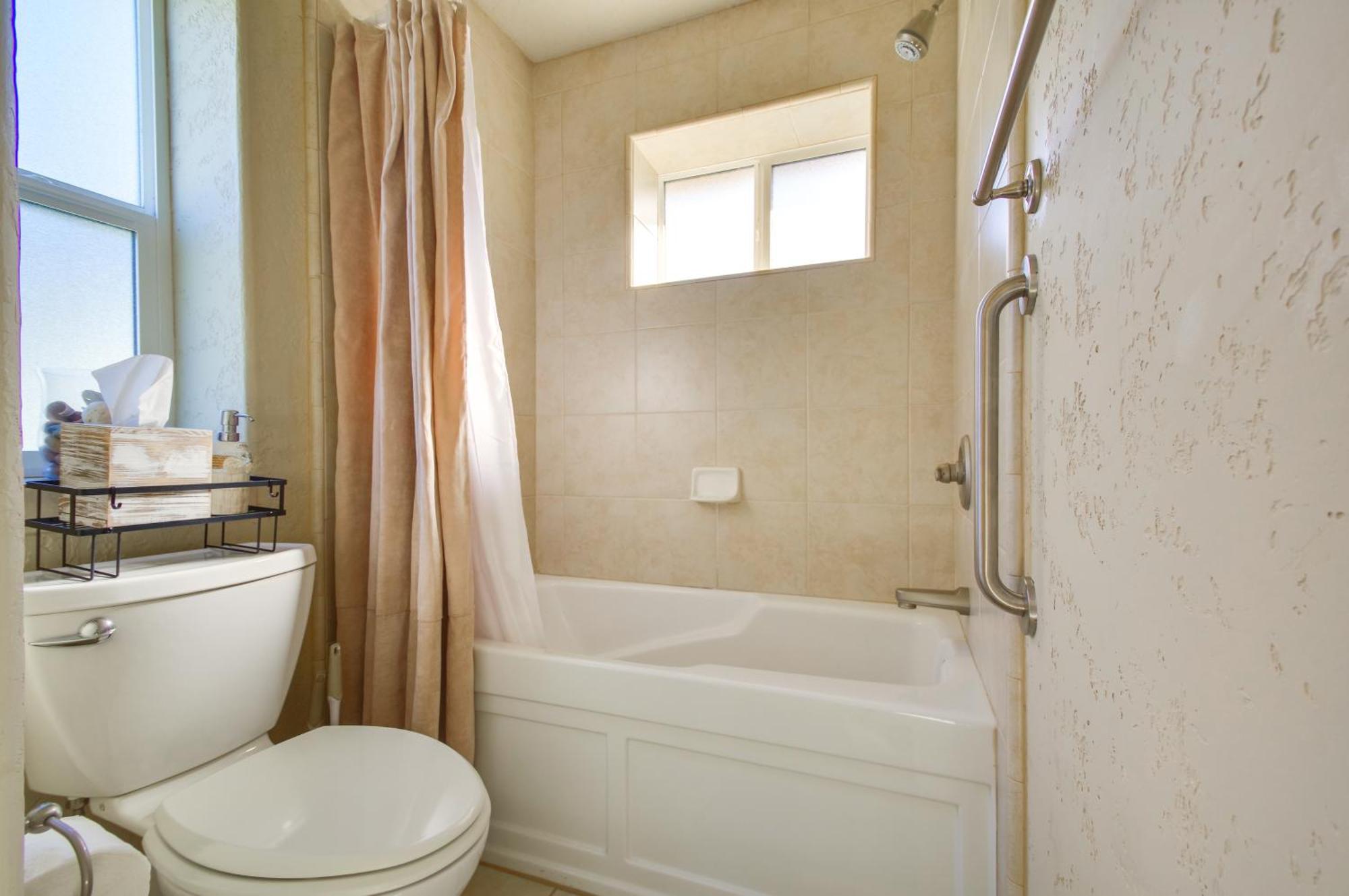 Quiet Waterfront Escape With Hot Tub And Beach Access! Ґолд-Біч Екстер'єр фото